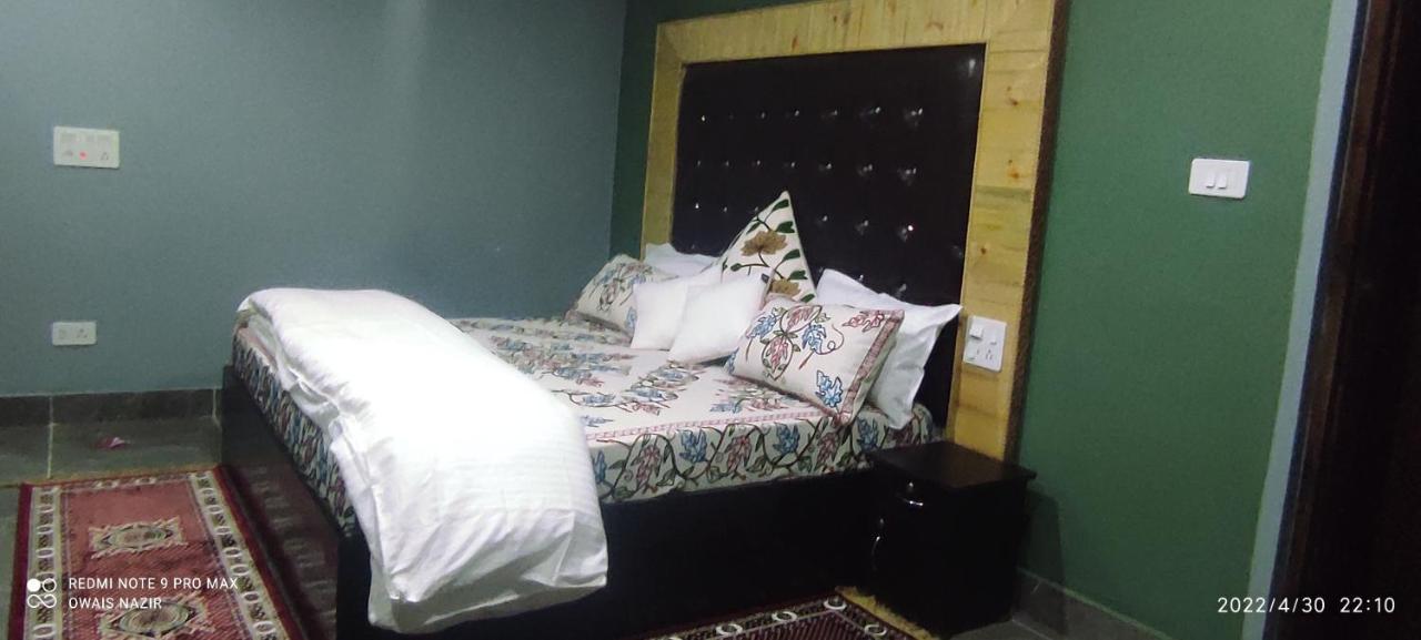 Hotel Seven Pahalgām Esterno foto