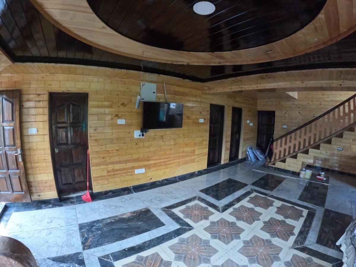 Hotel Seven Pahalgām Esterno foto